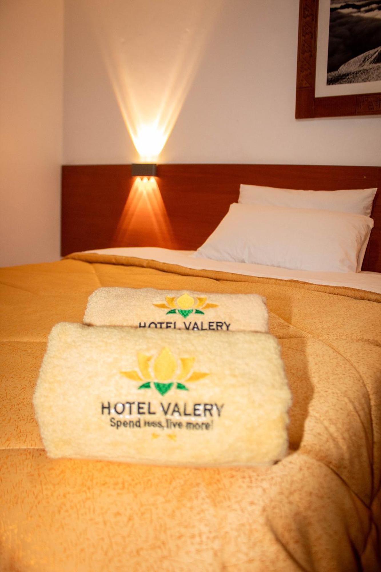 Hotel Valery 2 Estrellas Huaraz  Exterior photo